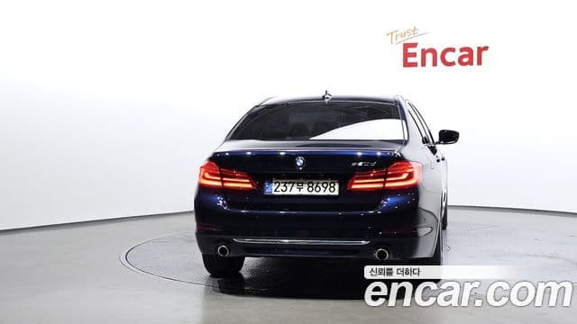 BMW 5 Series 2020 — Photo 2/20