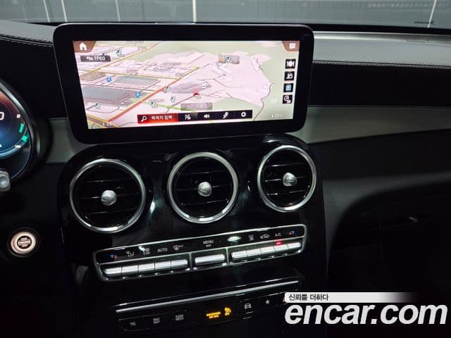 Mercedes-Benz GLC-Class 2021 — ფოტო 12/20