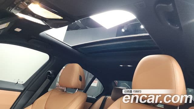 BMW 3 Series 2024 — ფოტო 18/20
