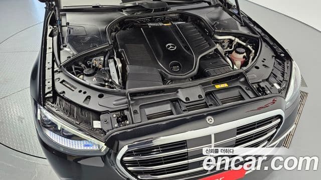 Mercedes-Benz S-Class 2022 — Photo 4/20