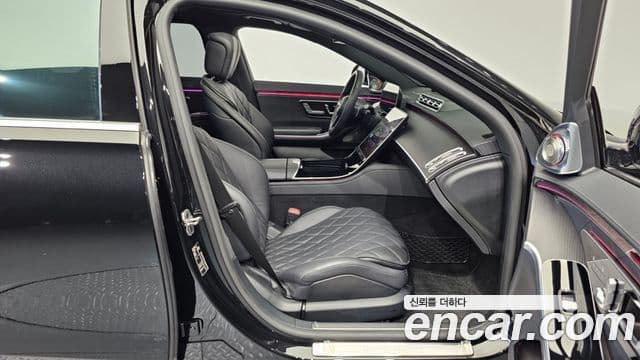 Mercedes-Benz S-Class 2022 — Photo 9/20
