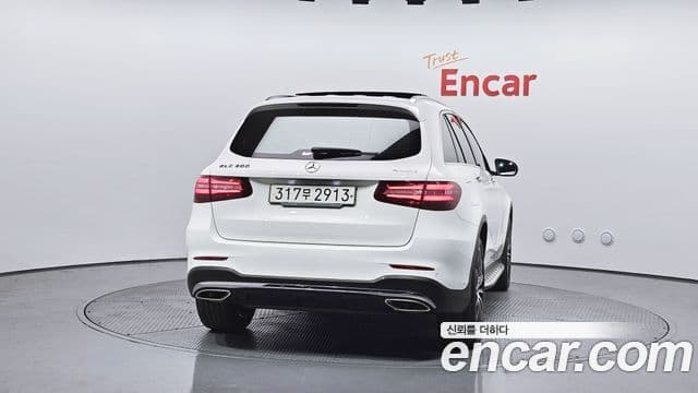 Mercedes-Benz GLC-Class 2019 — Şəkil 6/20