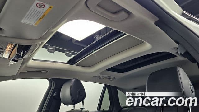 Mercedes-Benz GLC-Class 2019 — Şəkil 13/20