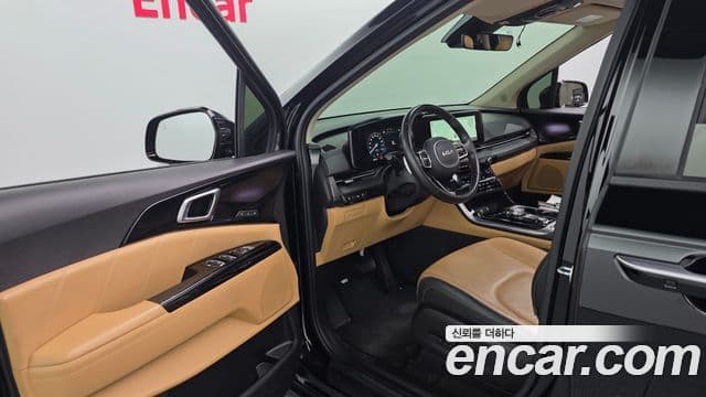 Kia Carnival 2021 — ფოტო 12/20
