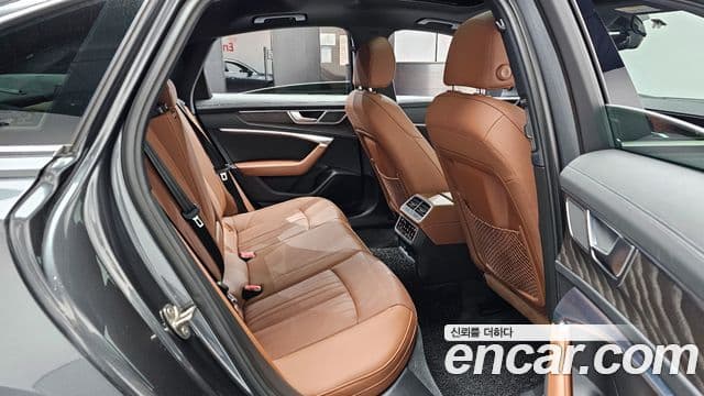 Audi A6 2021 — фото 12 из 20