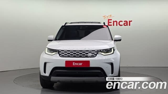 Land Rover Discovery 5 2022 — Фото 3/20
