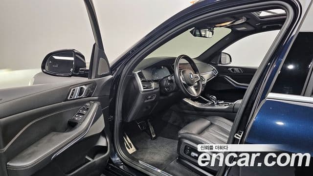 BMW X5 2021 — ფოტო 10/20