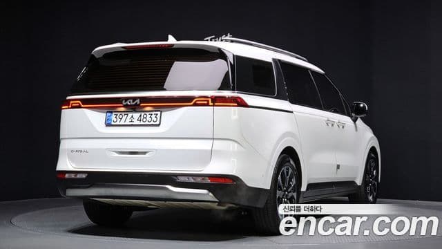 Kia Carnival 2022 — Photo 16/20