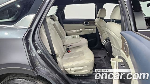 Kia Sorento 2022 — Şəkil 11/20