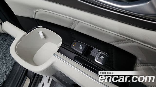 Kia Sorento 2021 — ფოტო 19/20