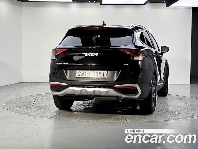 Kia Sportage 2022 — Фото 3/20