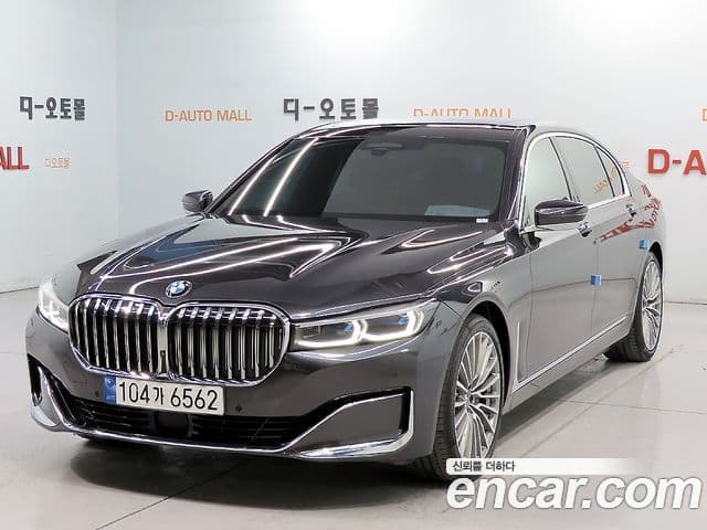 BMW 7 Series 2022 — ფოტო 1/20