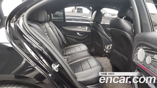 Mercedes-Benz E-Class 2021 — Şəkil 12/20