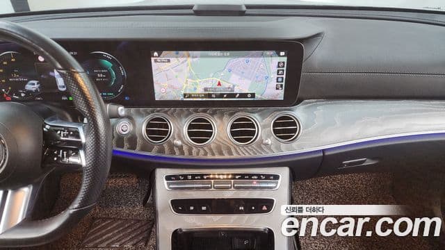 Mercedes-Benz E-Class 2021 — Şəkil 14/20