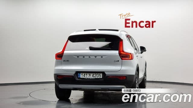 Volvo XC40 2021 — Şəkil 4/20
