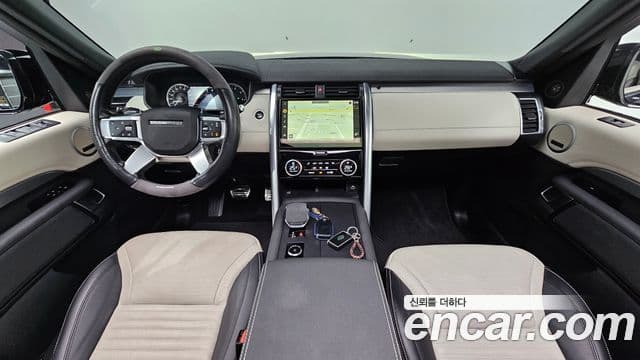 Land Rover Discovery 5 2022 — ფოტო 10/20