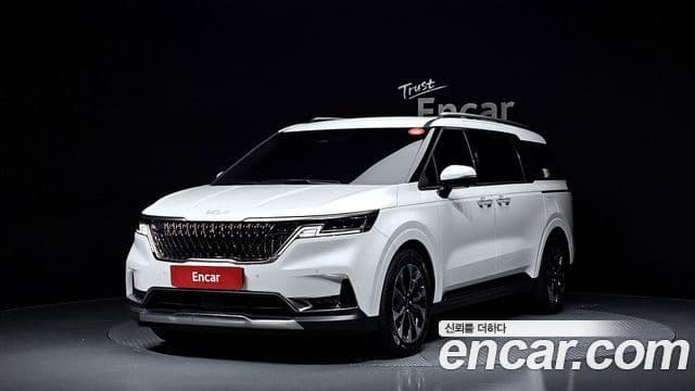Kia Carnival 2023 — Şəkil 9/20