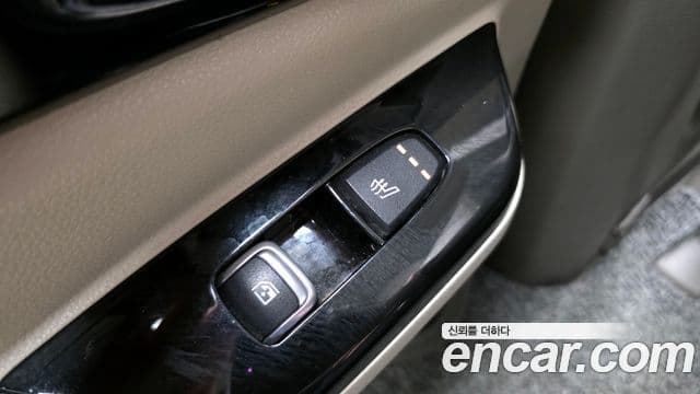Kia Carnival 2020 — Şəkil 19/20