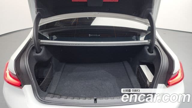 BMW 3 Series 2022 — фото 20 из 20