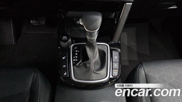 Kia Seltos 2024 — Şəkil 7/20