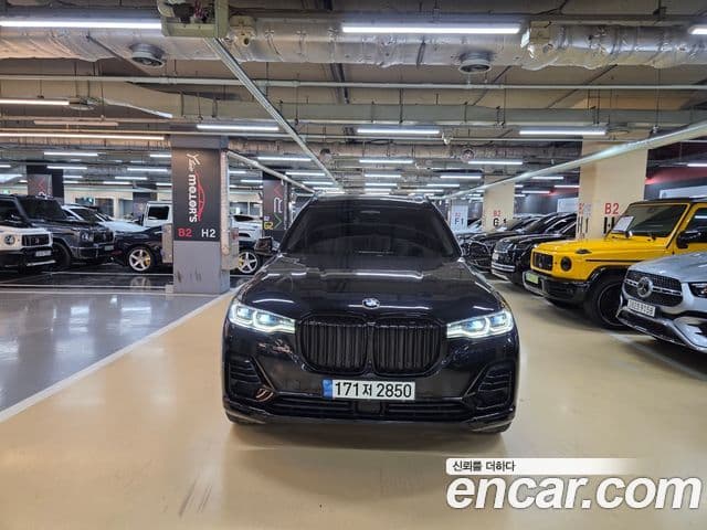 BMW X7 2022 — Photo 8/12