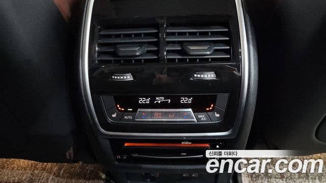 BMW X7 2022 — Фото 19/20