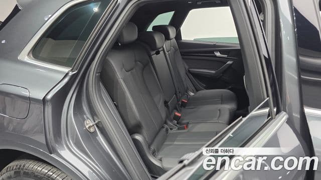 Audi Q5 2021 — ფოტო 12/20