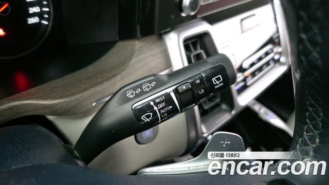Kia Sorento 2021 — Şəkil 15/20