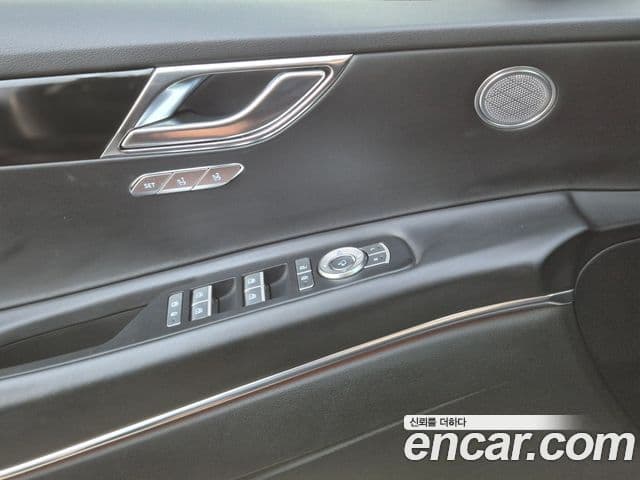 Genesis GV80 2022 — фото 13 из 20