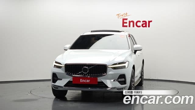Volvo XC60 2022 — фото 3 из 20