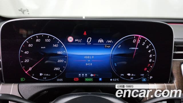 Mercedes-Benz E-Class 2025 — ფოტო 8/20