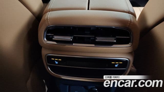 Genesis GV80 2021 — Şəkil 19/20