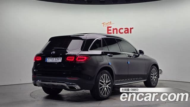 Mercedes-Benz GLC-Class 2021 — ფოტო 2/20