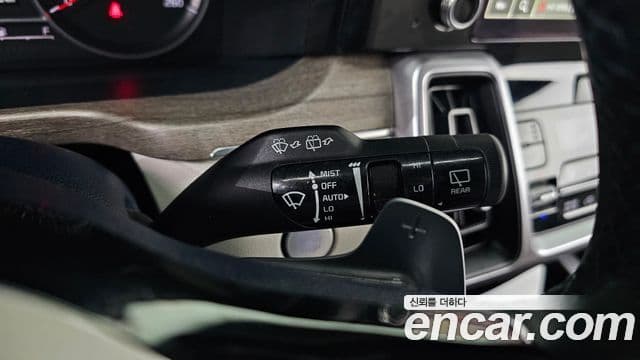 Kia Sorento 2021 — Şəkil 17/20