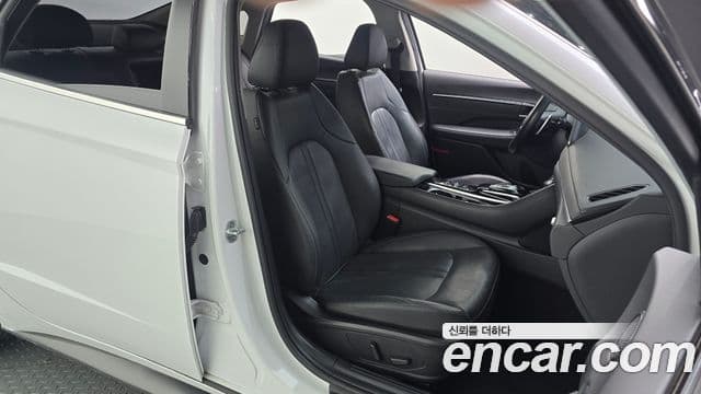 Hyundai Sonata 2020 — фото 12 из 20