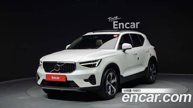 Volvo XC40, 2024