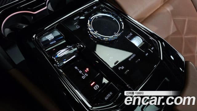 BMW 5 Series 2023 — ფოტო 9/20