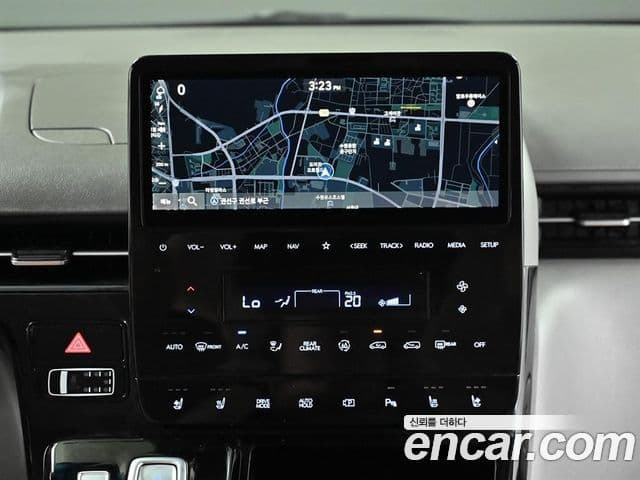 Hyundai Staria 2022 — ფოტო 14/20