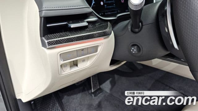 Genesis Electrified G80 2023 — ფოტო 16/20