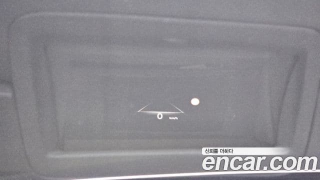Genesis Electrified G80 2023 — ფოტო 17/20