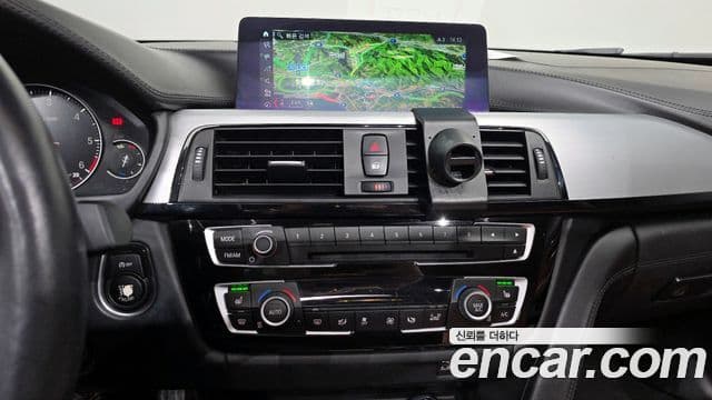 BMW 4 Series 2019 — Photo 13/20