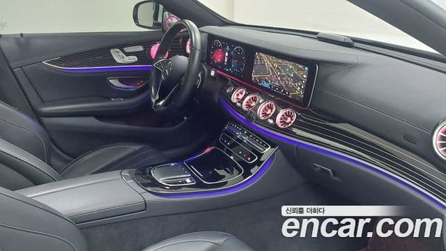 Mercedes-Benz E-Class 2022 — ფოტო 12/20