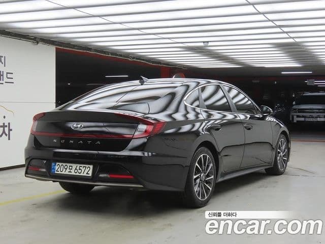 Hyundai Sonata 2021 — ფოტო 3/20