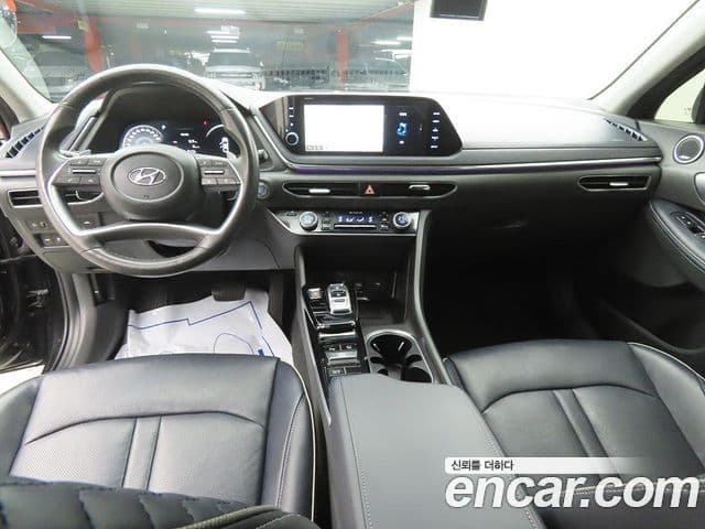 Hyundai Sonata 2021 — ფოტო 6/20
