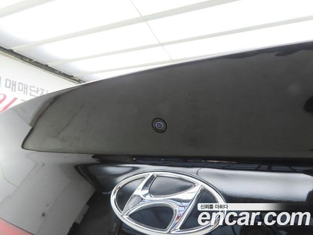 Hyundai Sonata 2021 — ფოტო 19/20