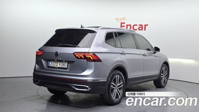 Volkswagen Tiguan Allspace 2022 — ფოტო 2/20