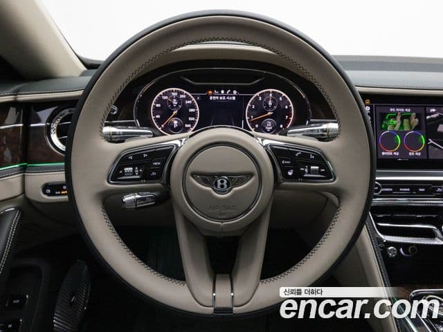 Bentley Flying Spur 2024 — ფოტო 19/20