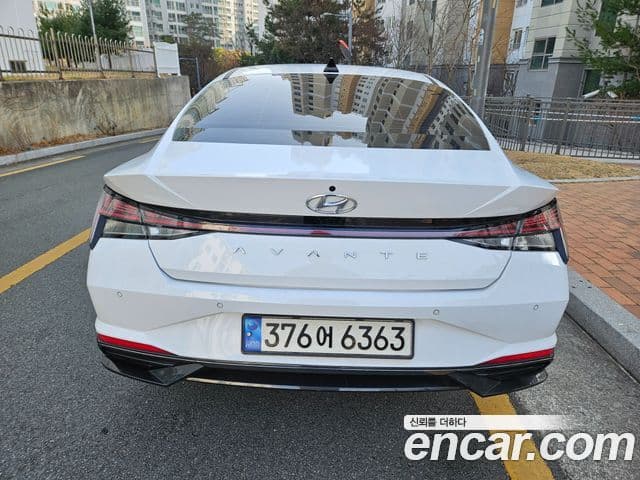 Hyundai The New Avante Hybrid 2022 — Şəkil 10/20
