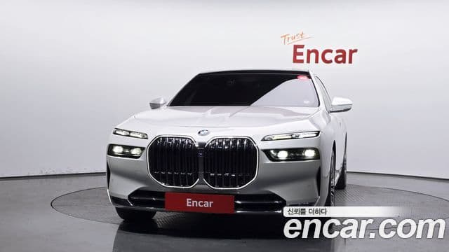 BMW 7 Series 2023 — фото 3 из 20