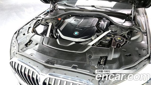 BMW 7 Series 2021 — фото 6 из 20